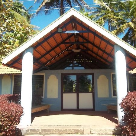 Stay Simple Riverdale Resort Hassan Luaran gambar